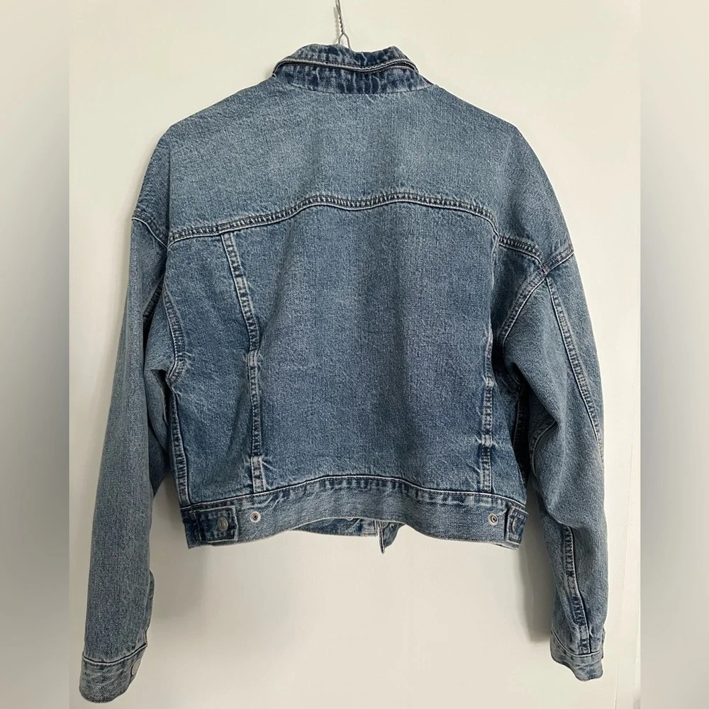 American Eagle Blue Floral Lined Cropped Denim Jacket - Picture 2 of 8